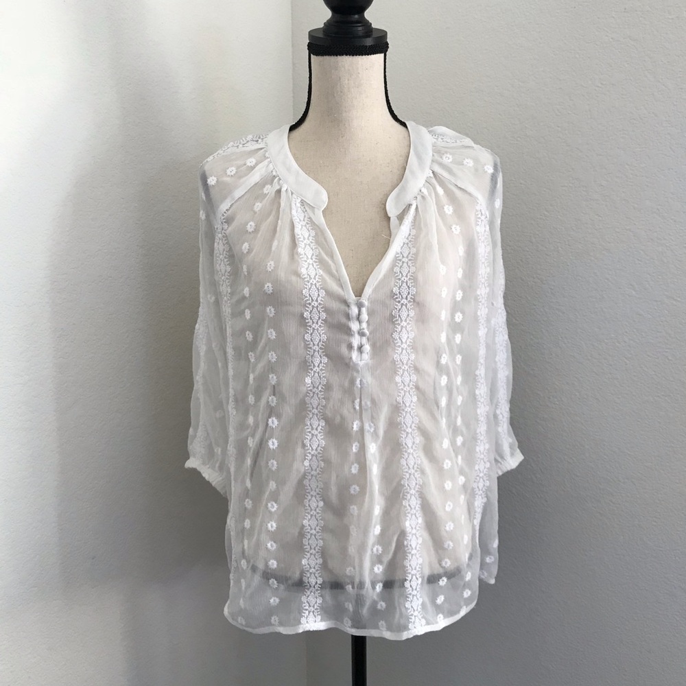 Olive & Oak Embroidered White Blouse Size L